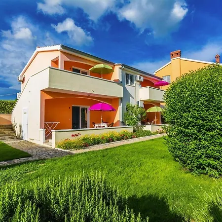 Rosmary, Zaton, With Pool Appartamento