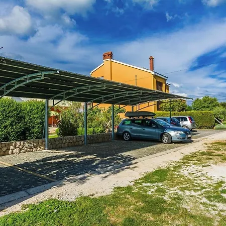 In Nin With Pool Near The Apartment Zaton (Zadar)